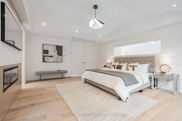 Additional image 37 of 105 Castle Hill Dr