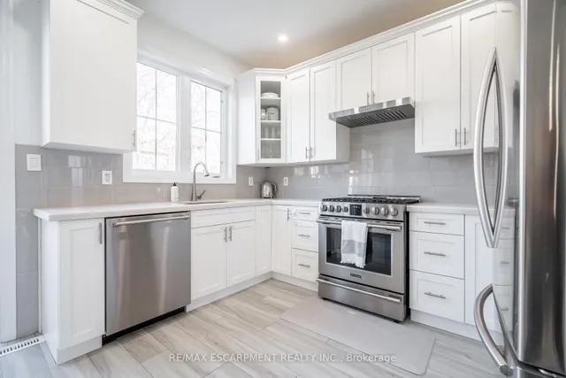 Additional image 12 of 80 Montreal Circ