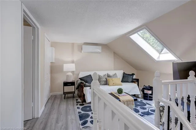 Additional image 21 of 657 Greenwood Dr