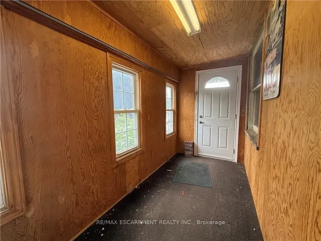 Additional image 7 of 325 WEIR St