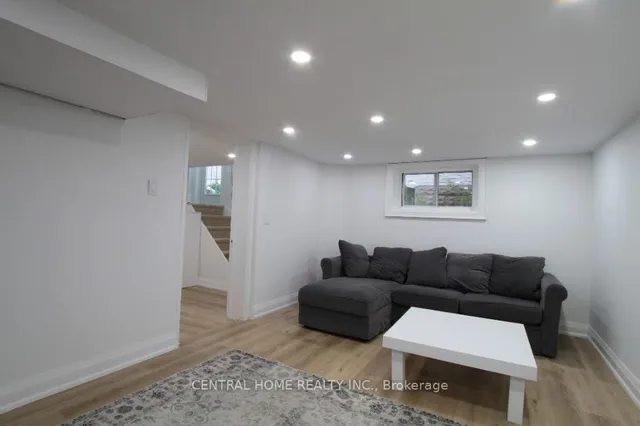 Additional image 12 of 226 Donlands Ave