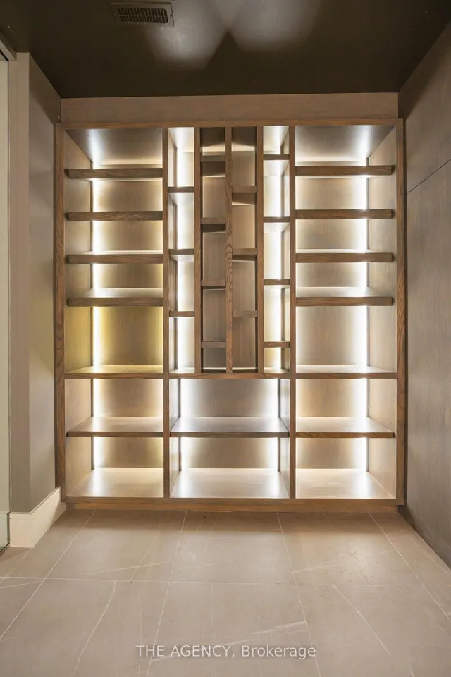 Additional image 31 of 48 Yorkminster Rd