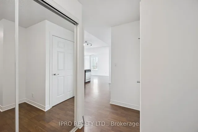 Additional image 31 of 225 Wellesley St Unit 1203
