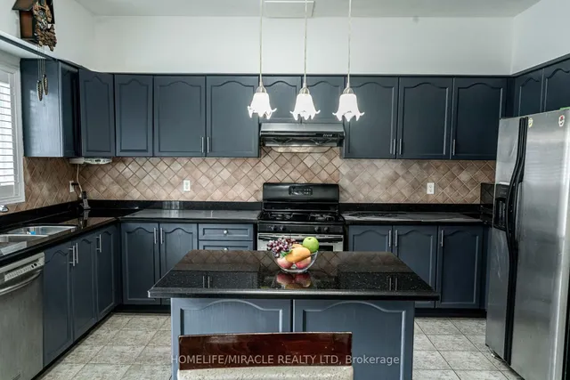 Additional image 18 of 16 Signet Crt