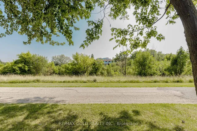 Additional image 39 of 31 Fallingdale Cres