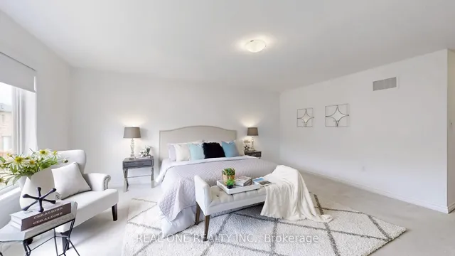 Additional image 28 of 561 KENNEDY Circ