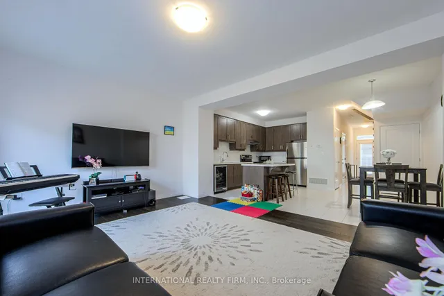 Additional image 9 of 8 Greenwich Ave