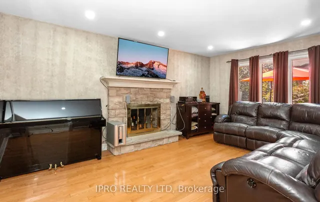 Additional image 8 of 12 Neville Cres