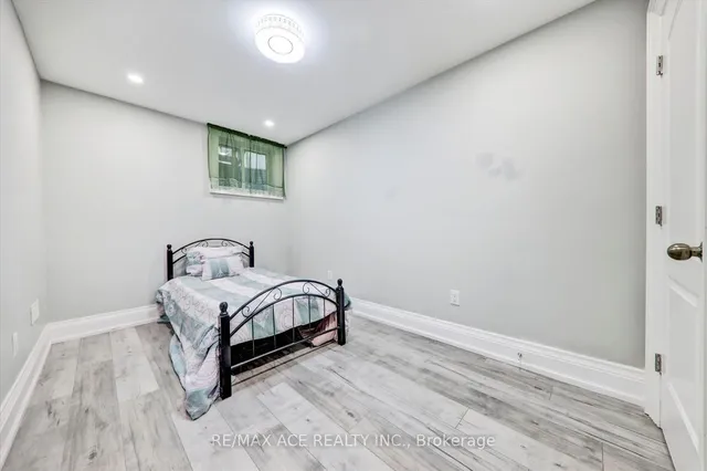 Additional image 33 of 71 Lillington Ave