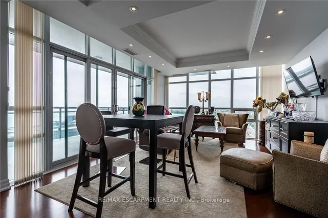 Additional image 9 of 360 Pearl St Unit 1303