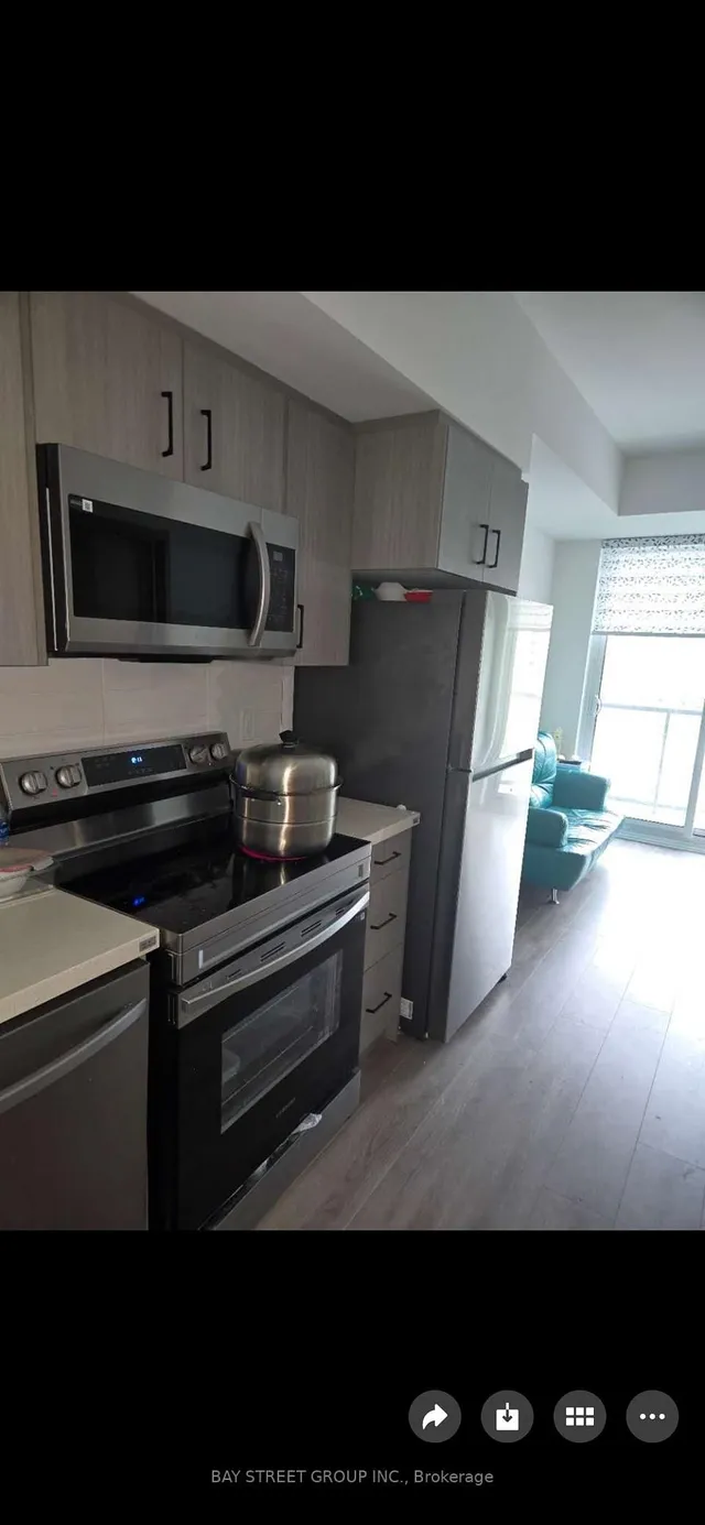 Additional image 3 of 3429 Sheppard Ave Unit B611