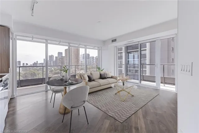 Additional image 11 of 159 Wellesley St Unit 708