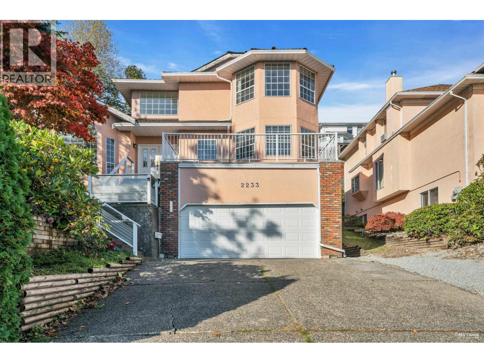 2233 MONASHEE COURT|Coquitlam, British Columbia V3K6P7