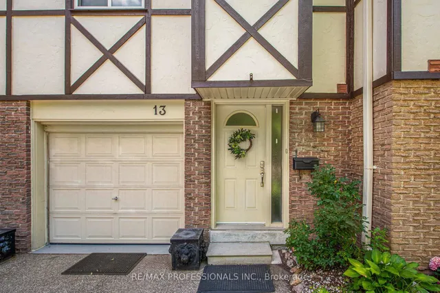 1485 Gulleden Dr Unit 13