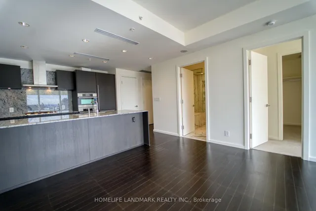 Additional image 9 of 180 University Ave Unit 4704