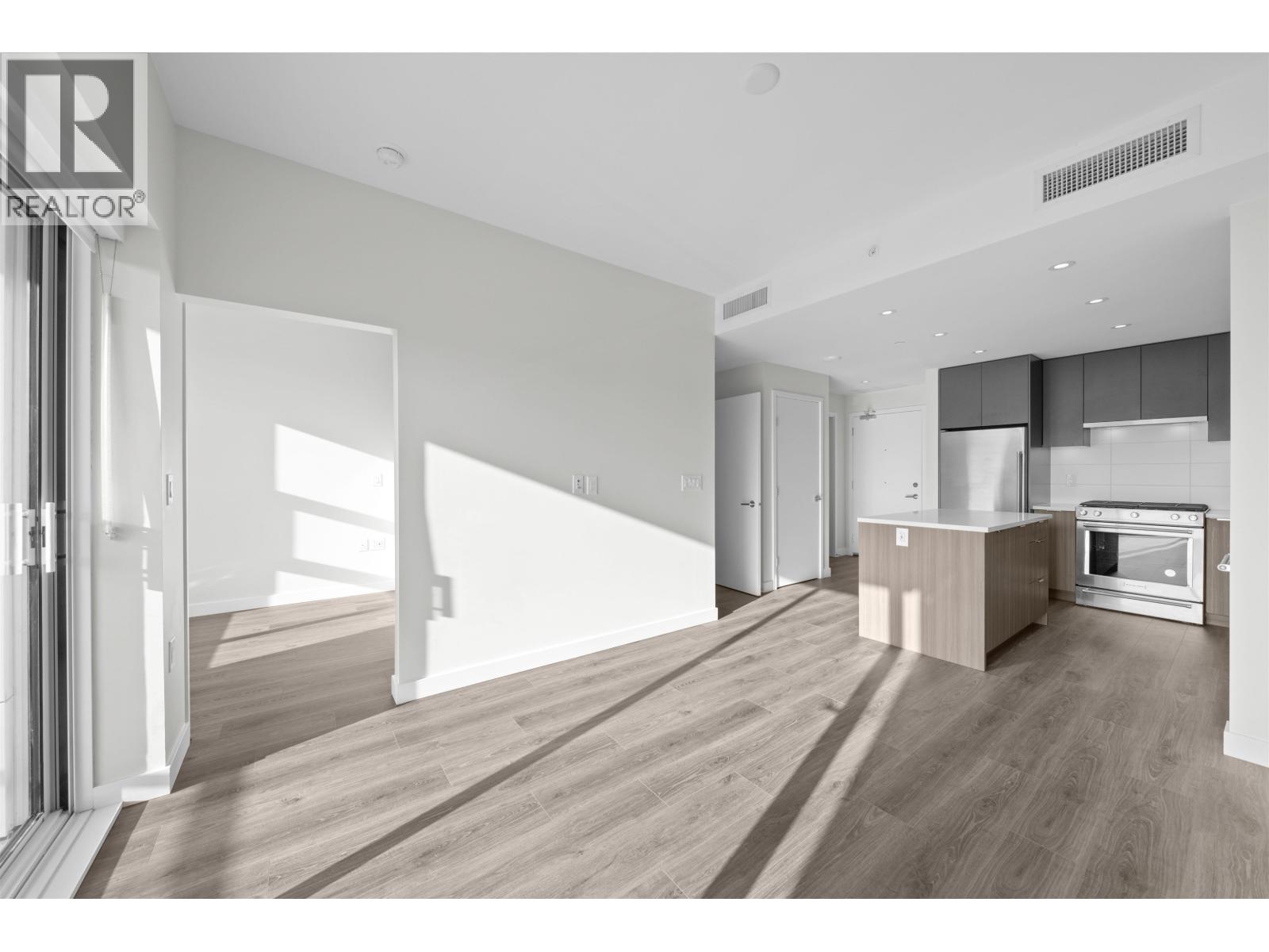 312 3430 E KENT AVENUE|Vancouver, British Columbia V5S0G7