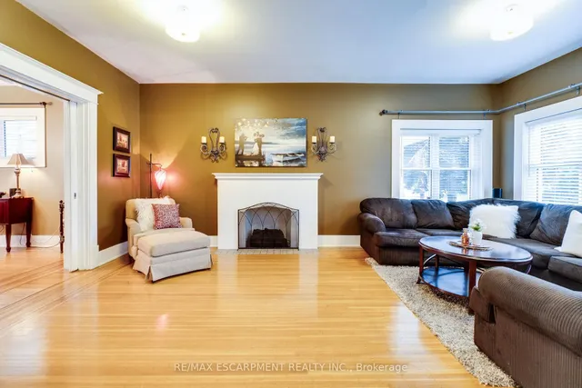 Additional image 8 of 75 MELROSE Ave