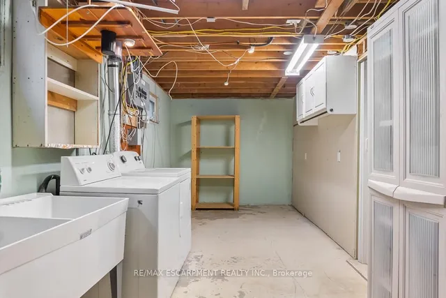 Additional image 36 of 1 Dunbarton Cres