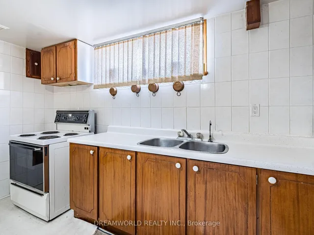 Additional image 41 of 1 Friary Crt
