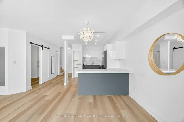 Additional image 16 of 33 Harbour Sq Unit 1423