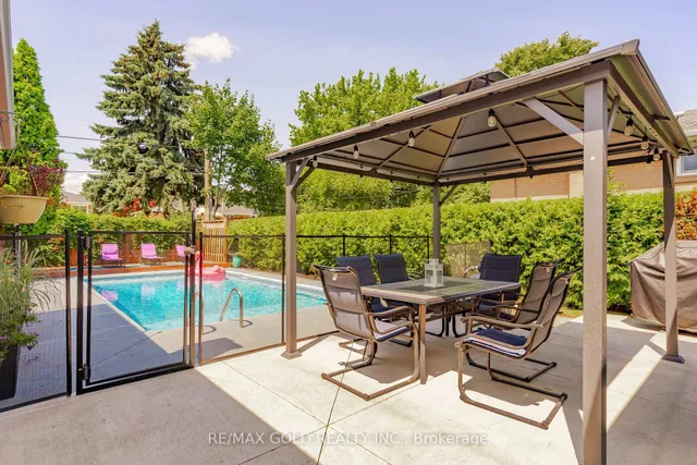 Additional image 36 of 10 Brookdale Cres