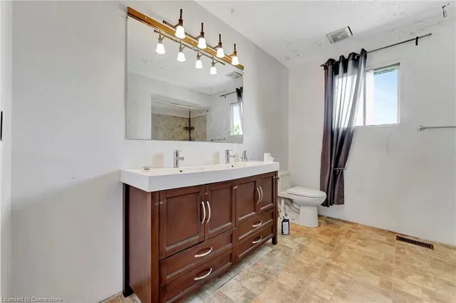 Additional image 21 of 2084 6th Concession Rd