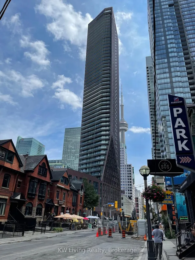 99 John St Unit 3204