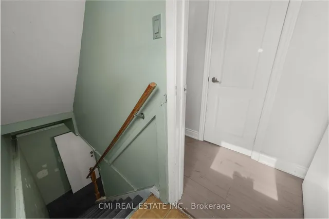 Additional image 26 of 24 Fallingdale Cres