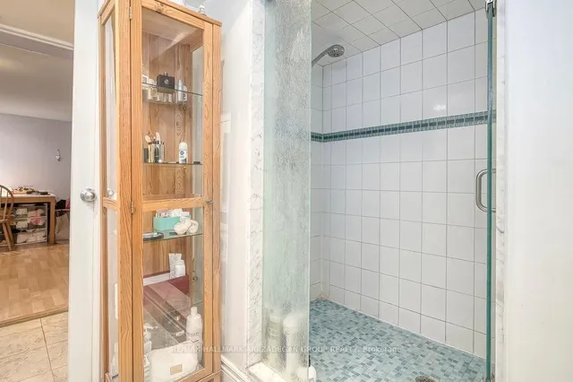 Additional image 40 of 185 Durant Ave