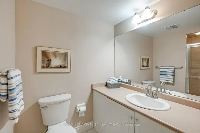 Additional image 25 of 442 Maple Ave Unit 609