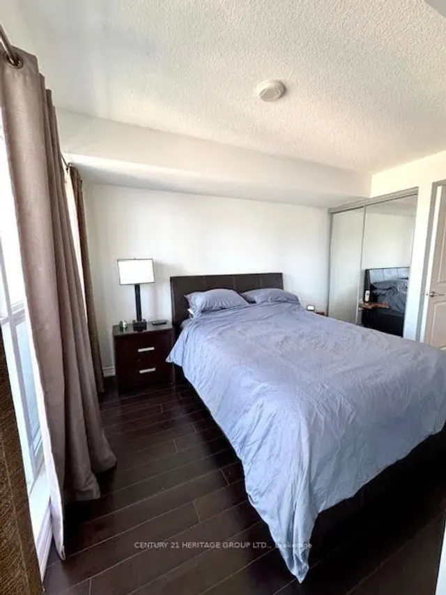 Additional image 8 of 386 Yonge St Unit 2312