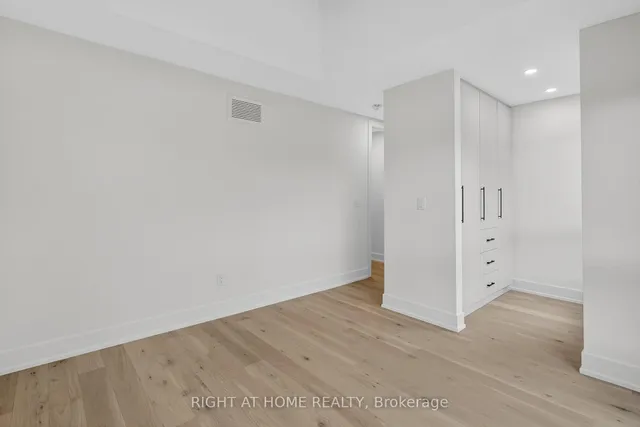 Additional image 41 of 15A ROSEMEADE Ave