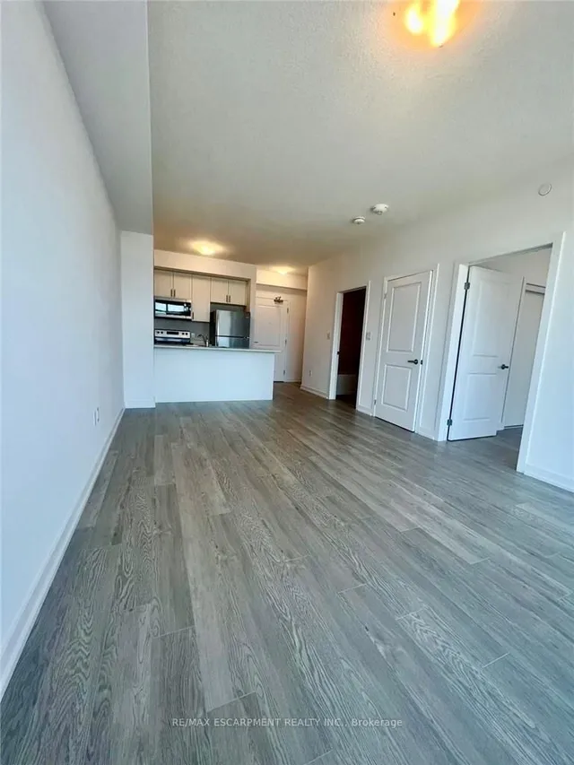 Additional image 18 of 460 Dundas St Unit 703