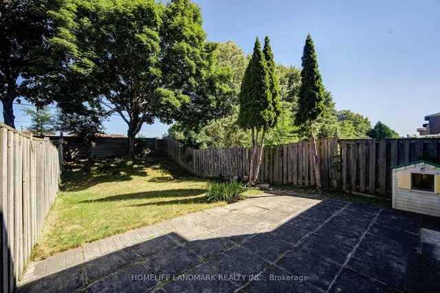 Additional image 39 of 177 Roxanne Cres