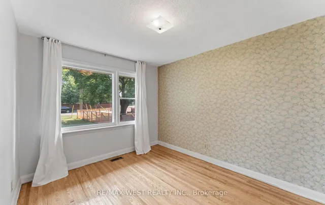 Additional image 26 of 23 Waltham Dr