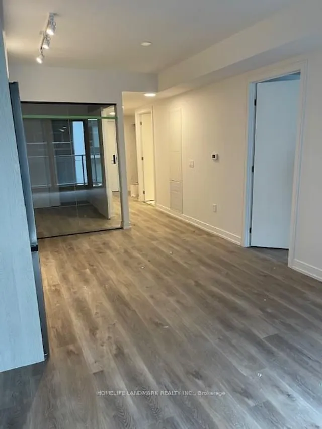 Additional image 3 of 1 Jarvis St Unit 13