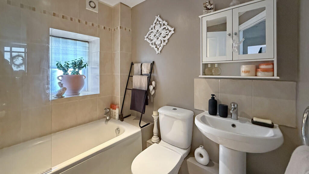 Additional image 11 of Church Street Mews, Warminster