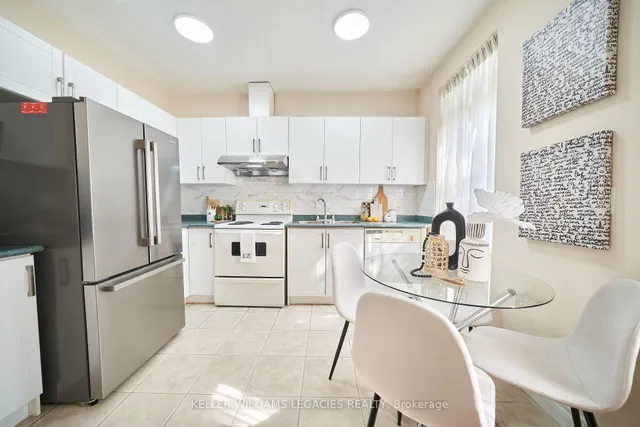 Additional image 8 of 2874 Keele St Unit 205
