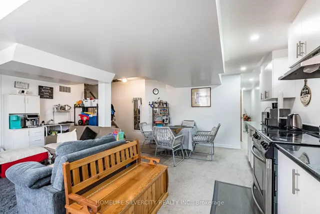 Additional image 41 of 42 Cookview Dr