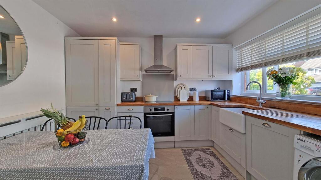 Additional image 3 of Windrush Road, Hollywood