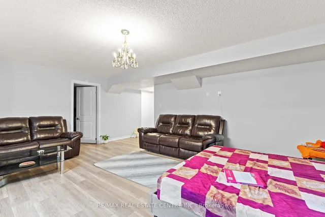 Additional image 34 of 1 Astrantia Way