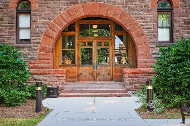 Additional image 3 of 200 STINSON St Unit PH8