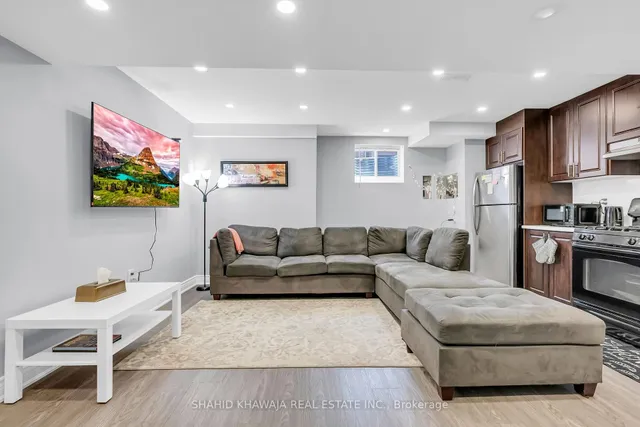 Additional image 32 of 1221 Raspberry Terr