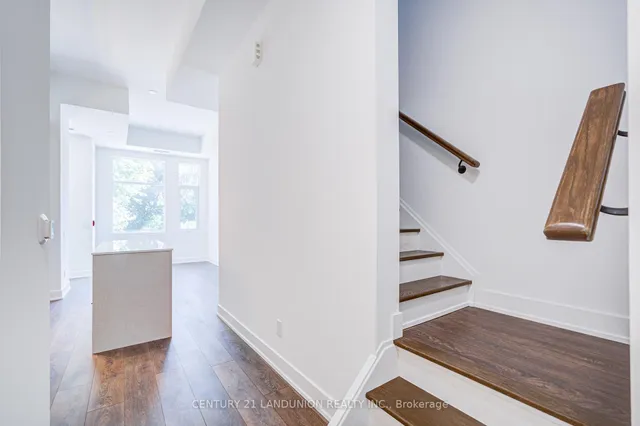 Additional image 9 of 1285 Queen St Unit 102