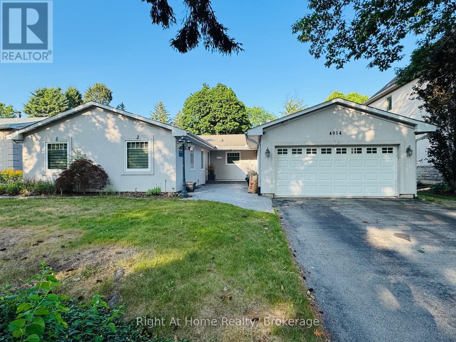 Property image for 4054 APPLE VALLEY LANE|Burlington (Shoreacres), Ontario L7L1E7