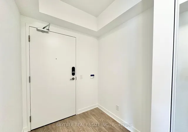 Additional image 10 of 543 Richmond St Unit 544