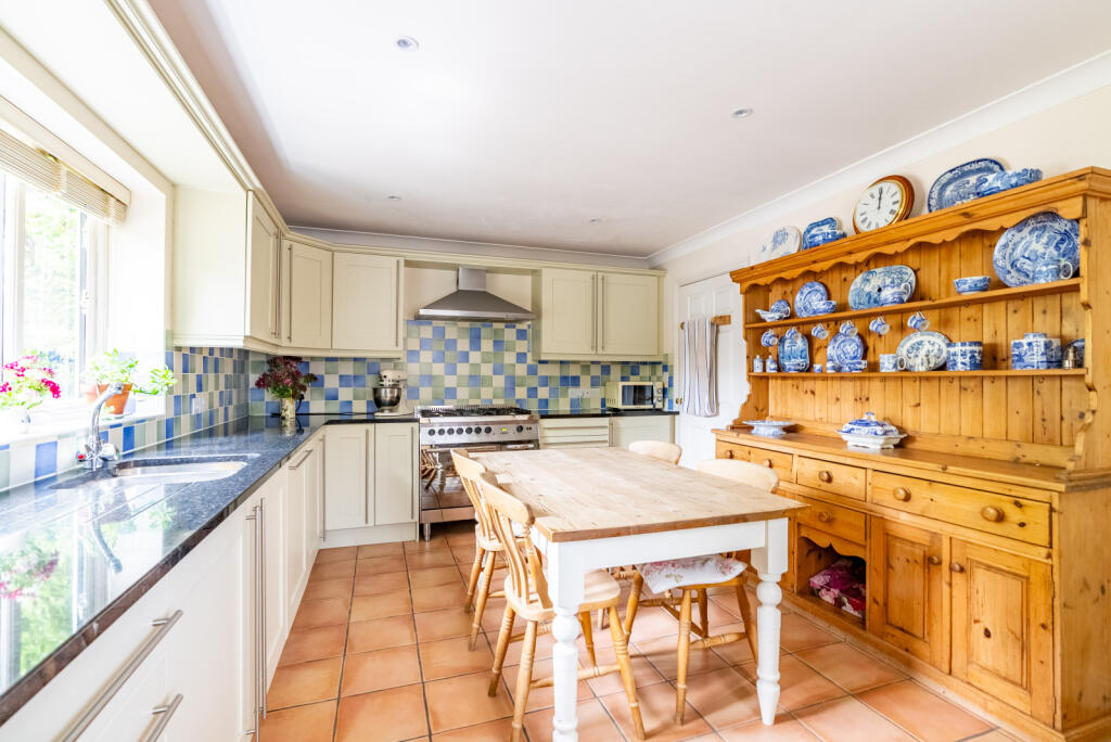 Additional image 5 of The Hill, Wheathampstead, St. Albans, Hertfordshire, AL4
