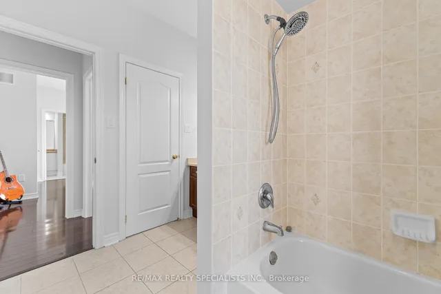 Additional image 30 of 68 Everingham Circ