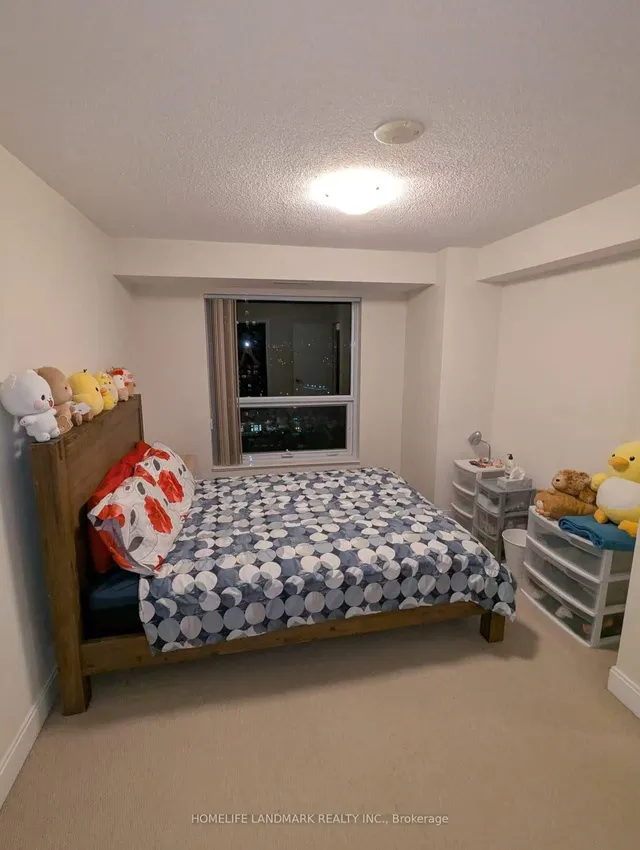 Additional image 2 of 135 Village Green Sq Unit 2021