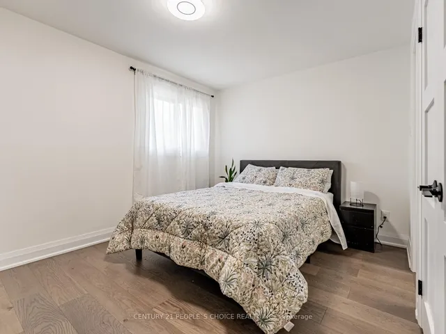 Additional image 18 of 4631 Dunedin Cres